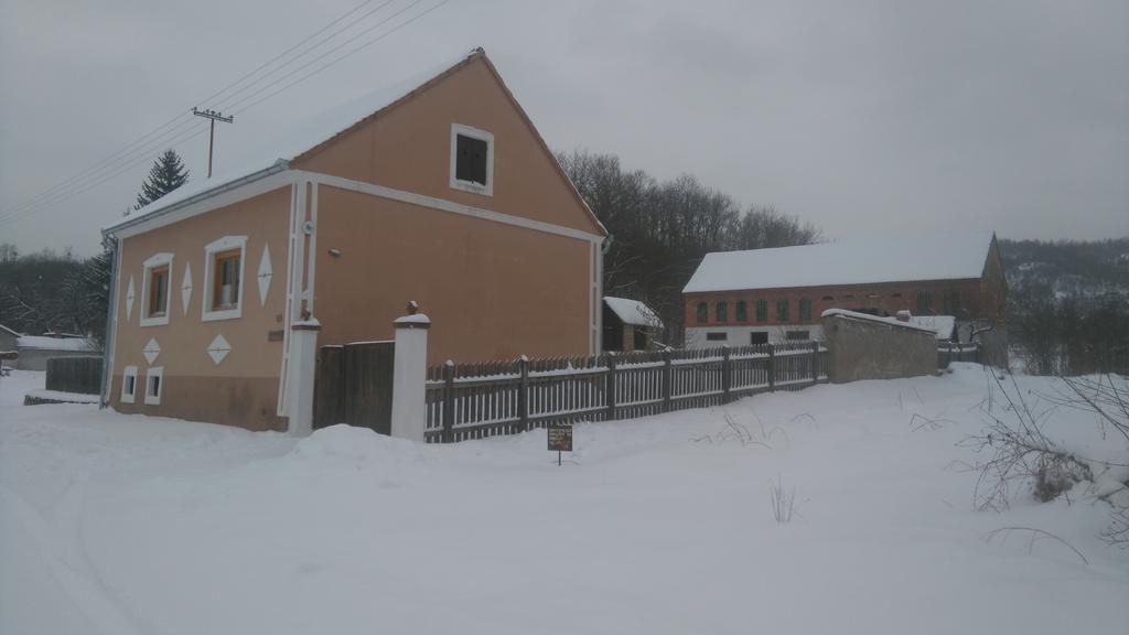 Apartment Eko Etno Selo Stara Kapela, Pavina Kuca Екстериор снимка
